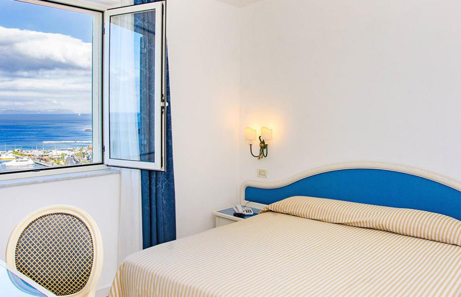 hotelgranparadisoischia en rooms 009